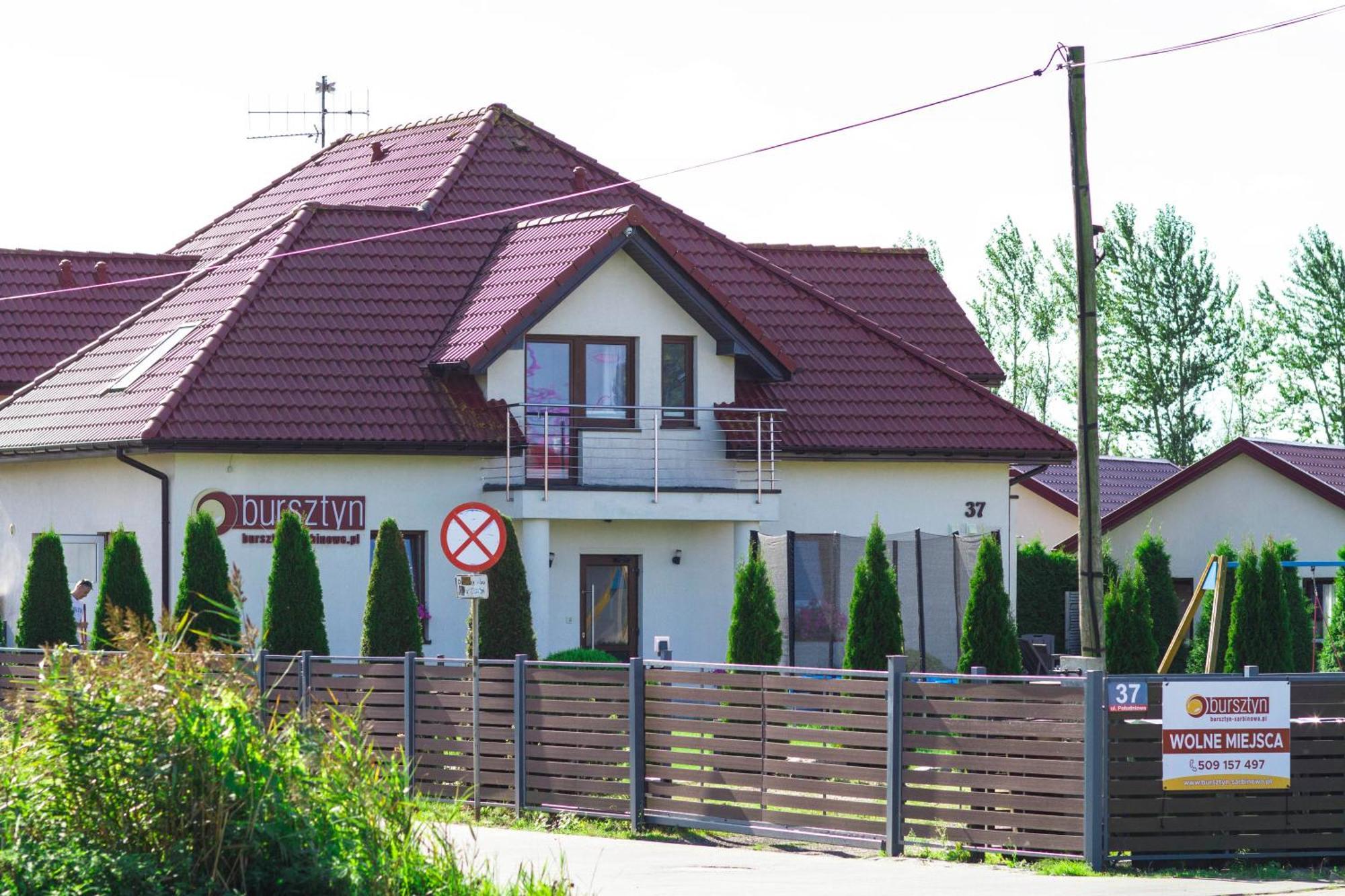 Bursztyn II Domki Apartamenty Pokoje W Sarbinowie Blisko Morza Сърбиново Екстериор снимка