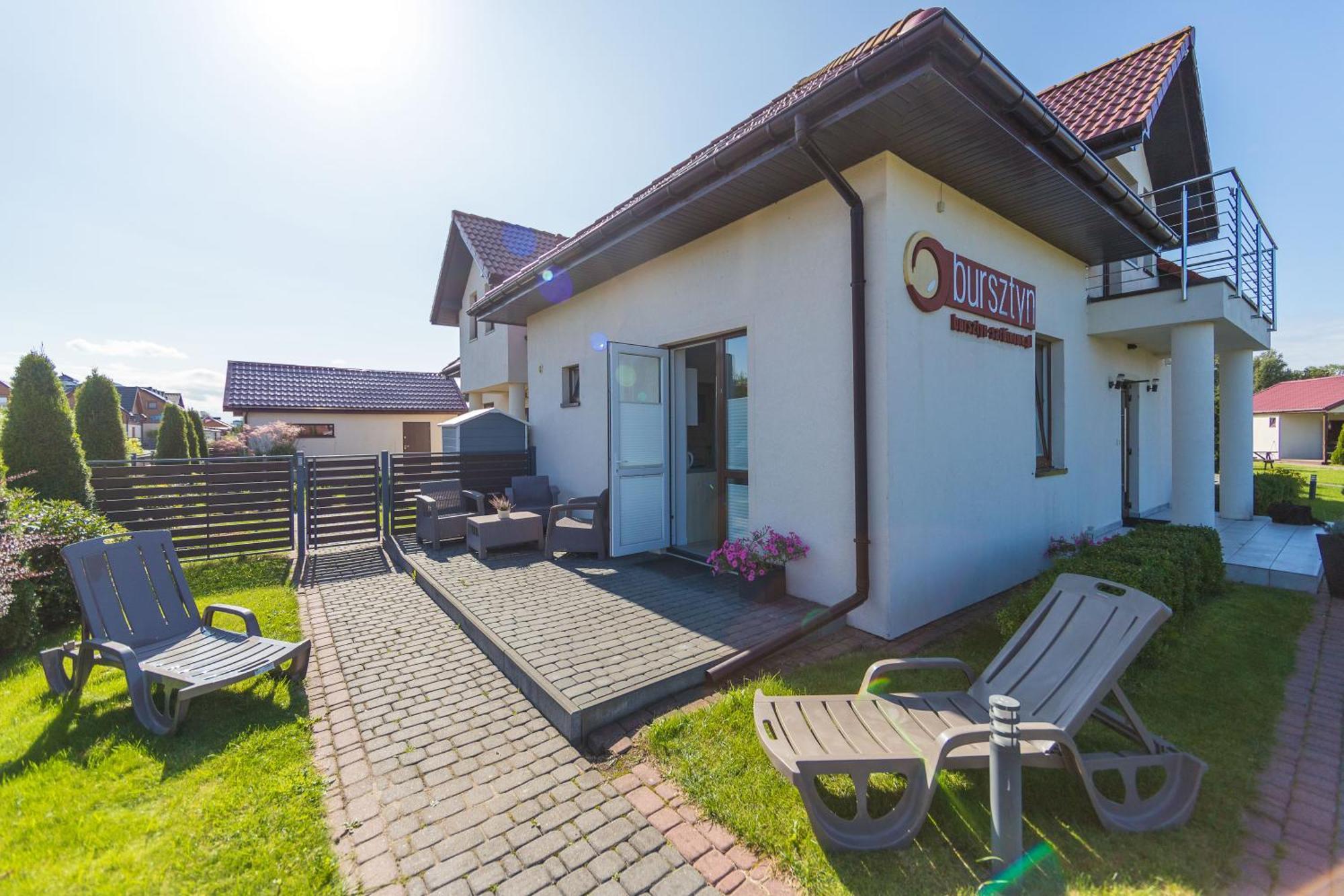 Bursztyn II Domki Apartamenty Pokoje W Sarbinowie Blisko Morza Сърбиново Екстериор снимка