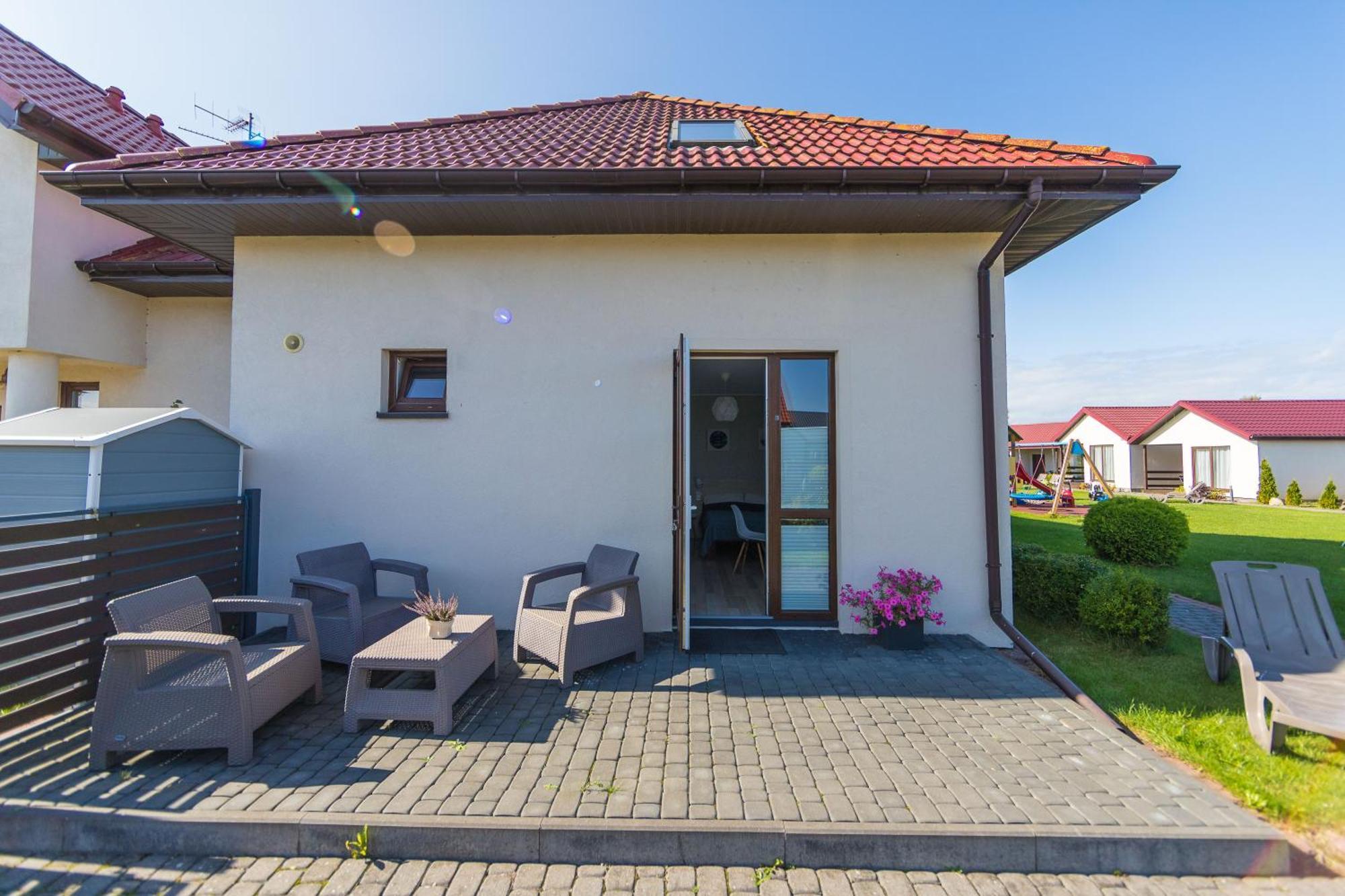 Bursztyn II Domki Apartamenty Pokoje W Sarbinowie Blisko Morza Сърбиново Екстериор снимка