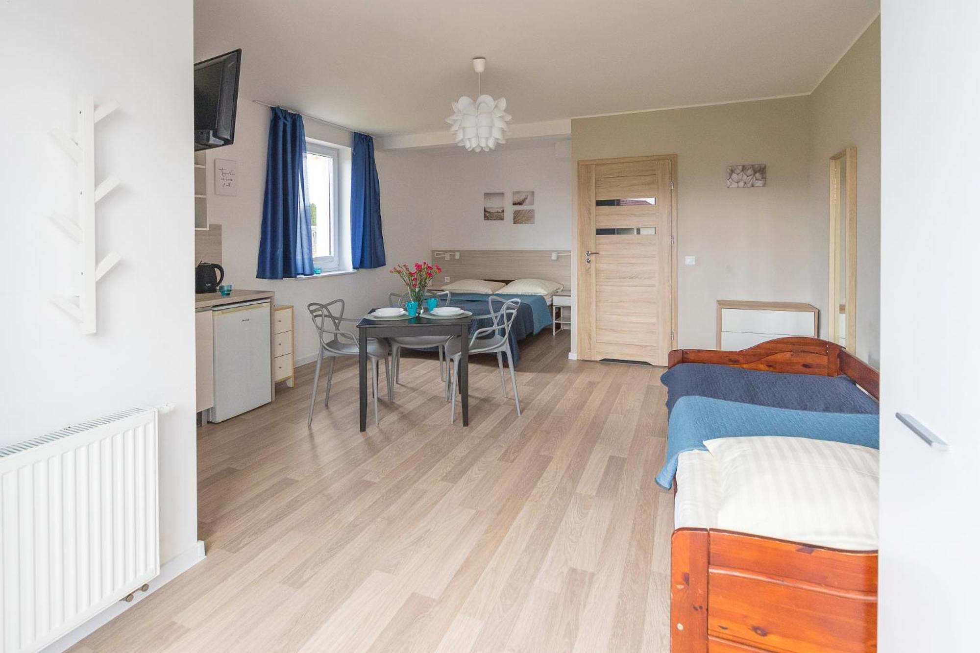 Bursztyn II Domki Apartamenty Pokoje W Sarbinowie Blisko Morza Сърбиново Екстериор снимка