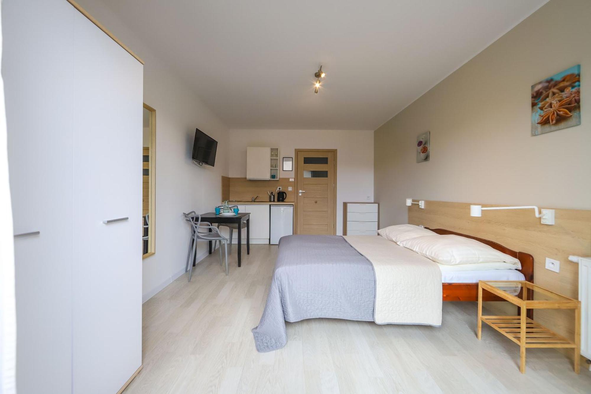 Bursztyn II Domki Apartamenty Pokoje W Sarbinowie Blisko Morza Сърбиново Екстериор снимка